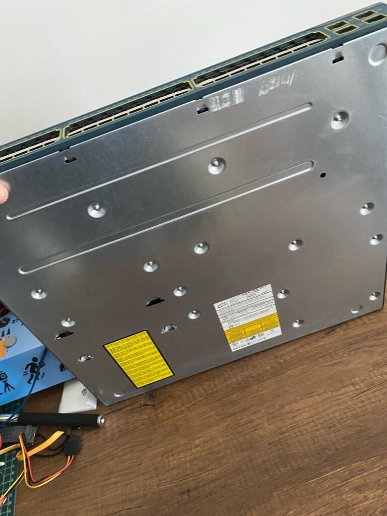 CİSCO 3560 SWİTCH 48 PORT YÖNETİLEBİLİR +4 SFP - 7
