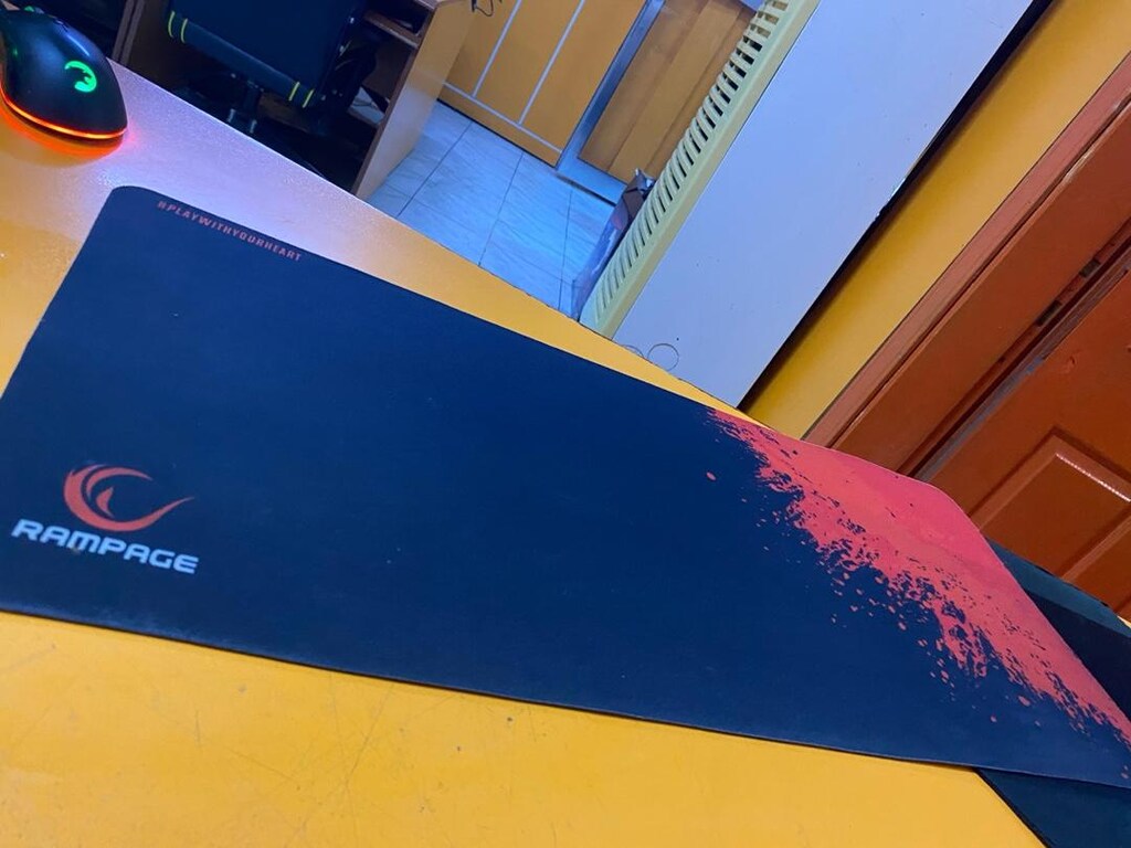 RAMPAGE MOUSE PAD UZUNLUK 70 CM GENİŞLİK 30 CM
