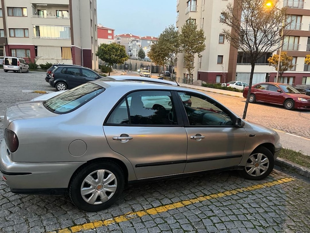 2001 Marea - 5