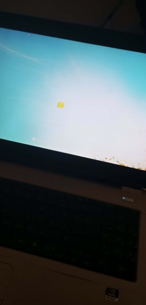 CASPER NİRVANA LAPTOP EKRANIN SAĞ ALT KÖŞESİNDE PAS LEKESİ VARDIR - 6