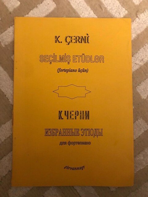 C. Czerny Seçilmiş Etütler (Piyano için)