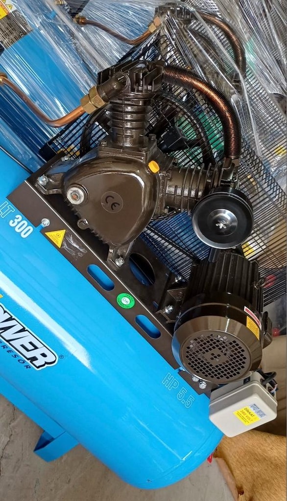 Ü 300 litre 12 var çift kademe kompresör - 7