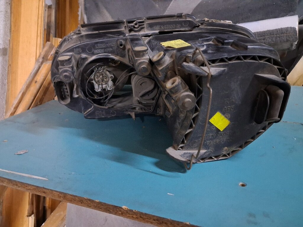 VOLKSWAGEN CADDY SAĞ FAR - 6