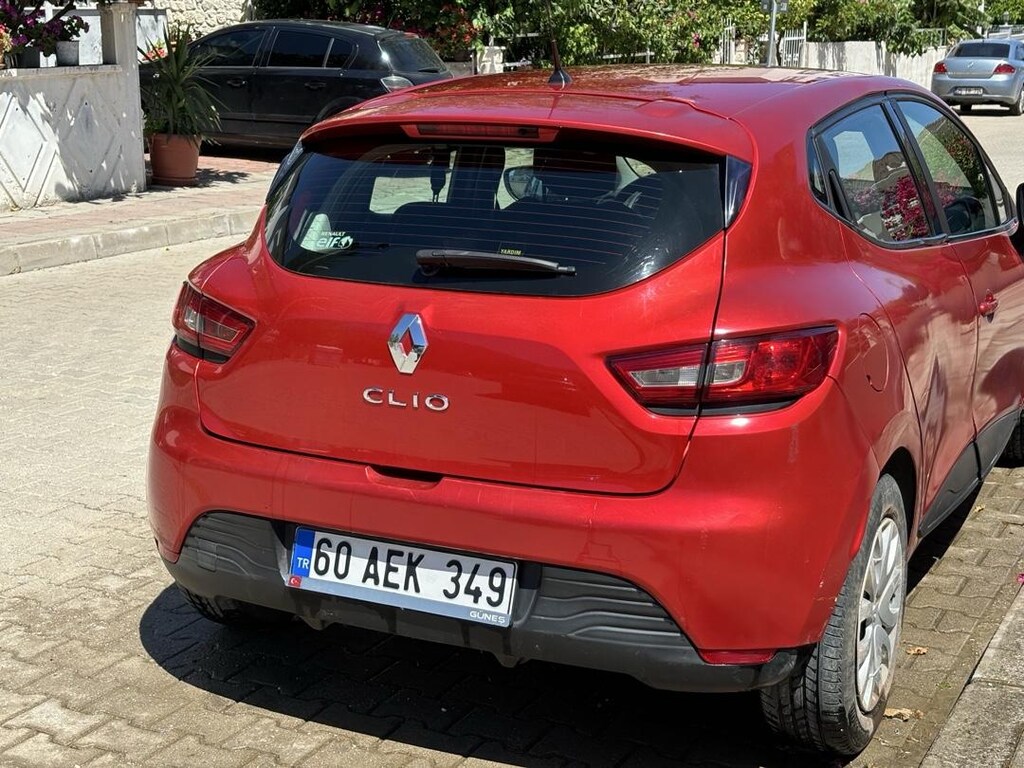 Kırmızı Renault clio düşük km - 6