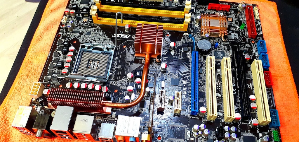 Asus P5K-E WIFI-AP 775 Socket SIFIR GiBi Eksiksiz Anakart-2 - 8