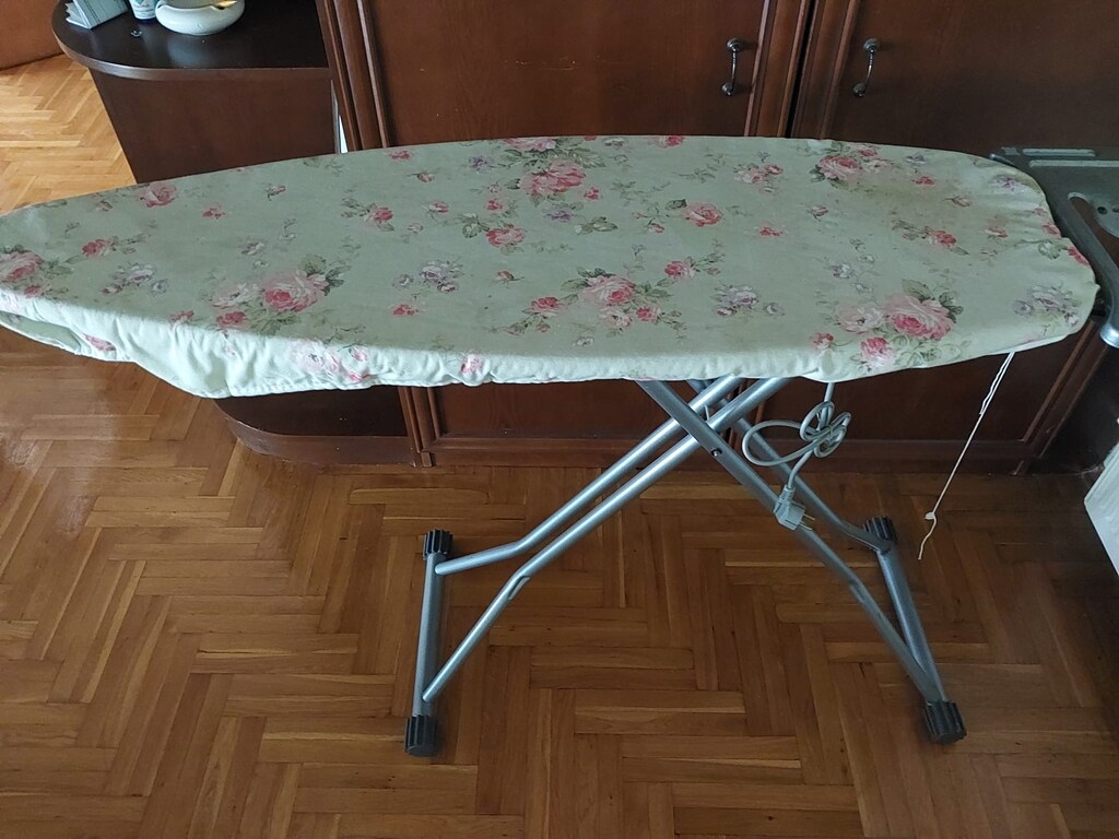 Ütü masası- Çok iyi durumdadır. - 2