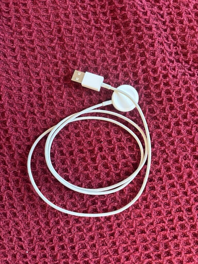 Apple Watch SE 2 44mm + 6 Kordon + Kutu + Şarj Aleti - 7