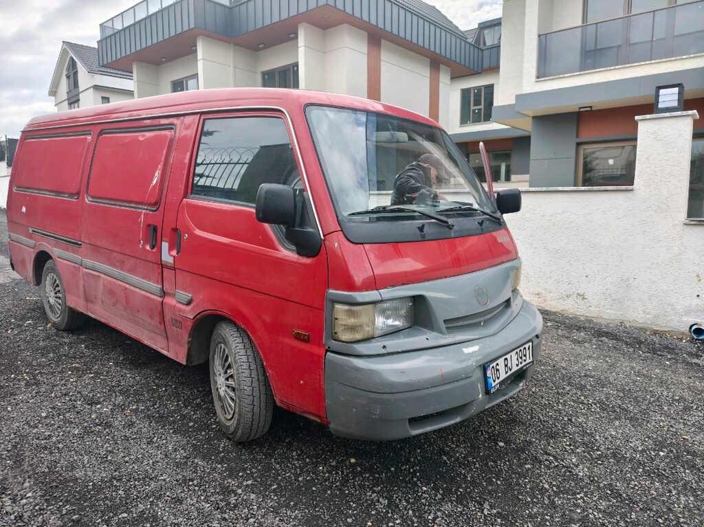 2008 model Mazda e2200 - 3
