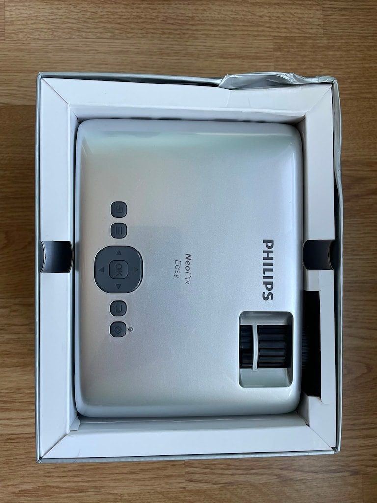 Philips NeoPix Easy NPX440/INT Ev Tipi Projeksiyon Cihazı - 6