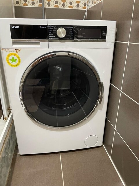 Vestel Çamaşır Makinesi 9614 TT Modeli. 9 kg yıkama 6 Kurutma 1400 dev