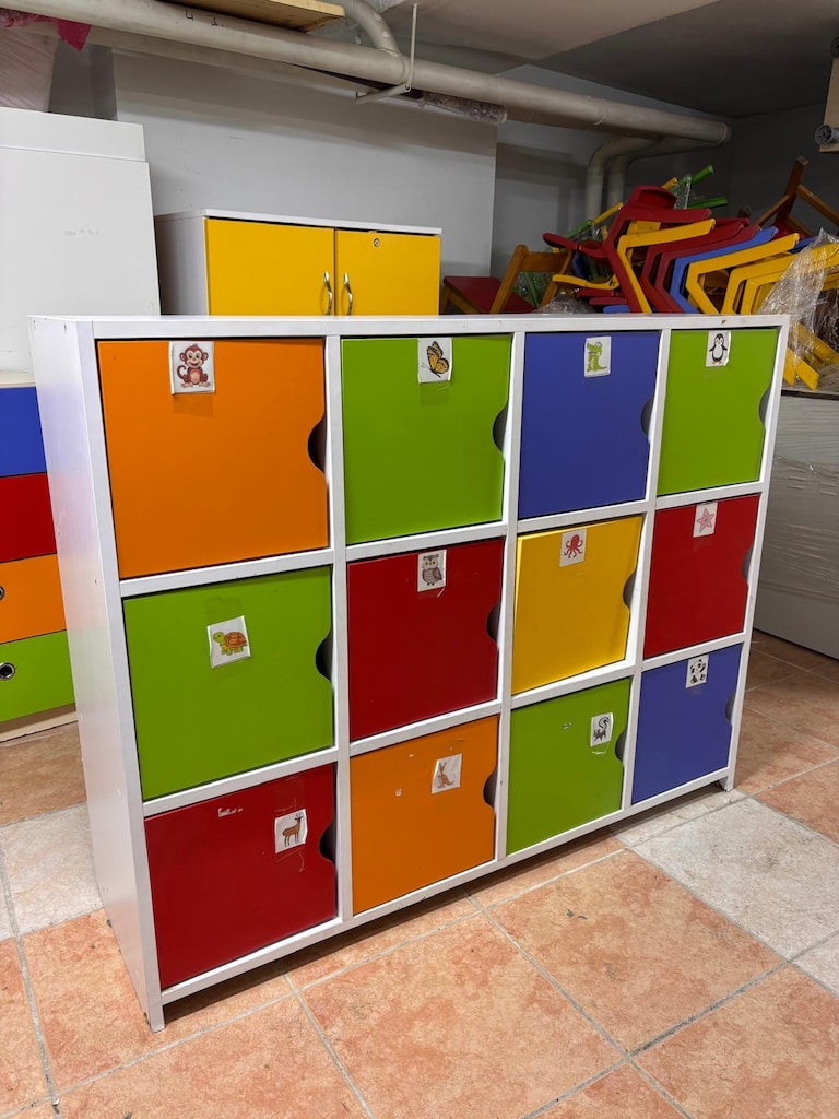 KLAS OFİS ÜSKÜDAR 12 GÖZLÜ RENKLİ KAPAKLI DOSYA DOLABI 35x120x95 - 2