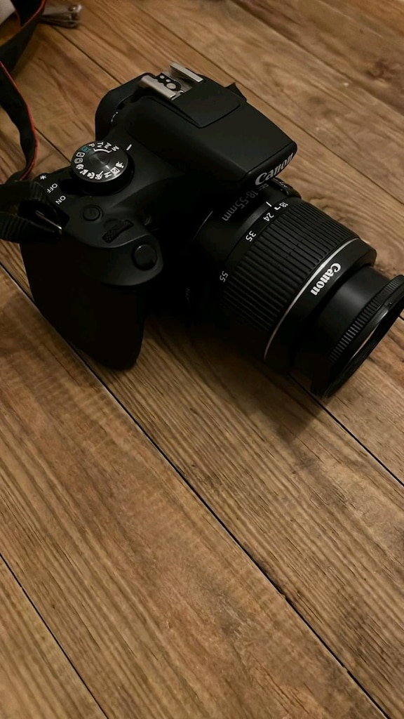 Canon eos 2000d 18 - 55 mm lens kit - 5