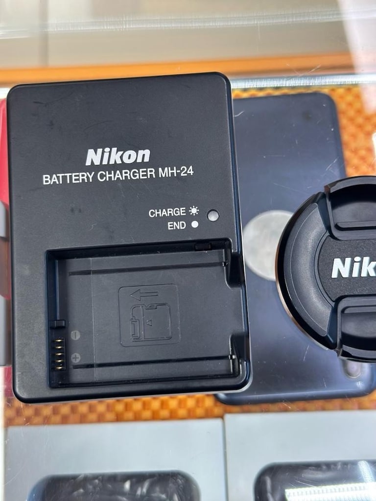 NİKON D3500 18-55mm +70-300 mm lens 64 gb hafıza kartı ve çanta - 4
