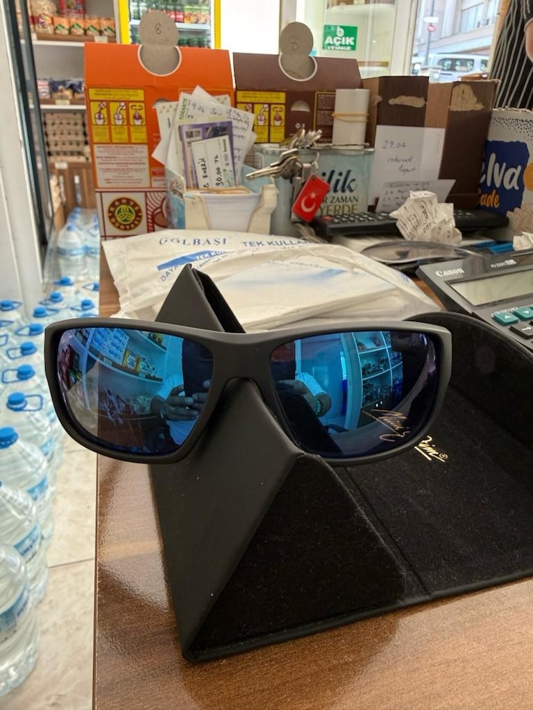 Sporcu ,kayak ,kar,dağ,manzara güneş gözlüğü. - 19