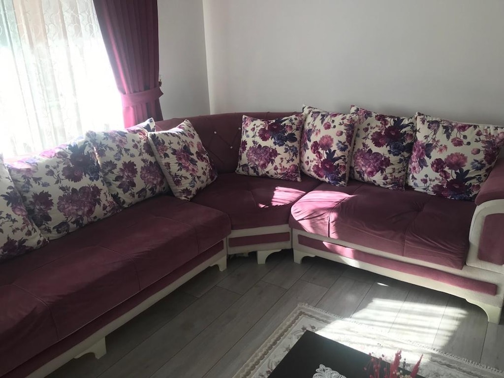 acilllll satılık. köşem koltuk puf
