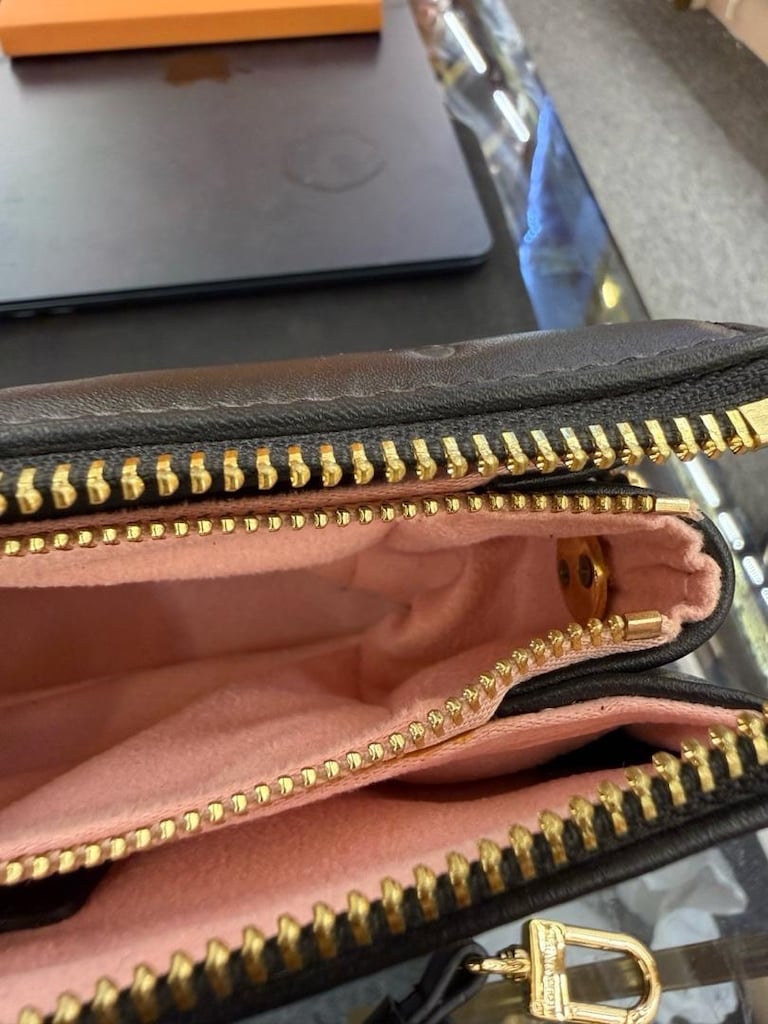 Louis Vuitton Coussin PM Siyah Deri - 9