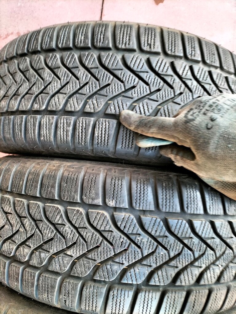 4 adet çıkma lastikler 205 55 r17 0 gibi lastikler - 7