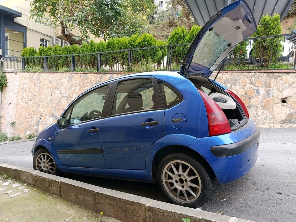 CiTROEN C3 2005 DiZEL - 13