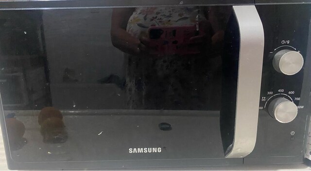 SAMSUNG MİKRODALGA FIRIN