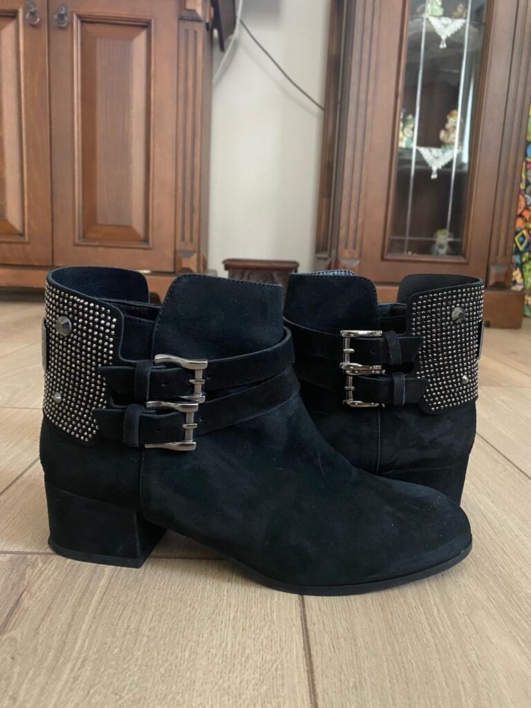 Hotiç Siyah Bot sıfır 37 numara