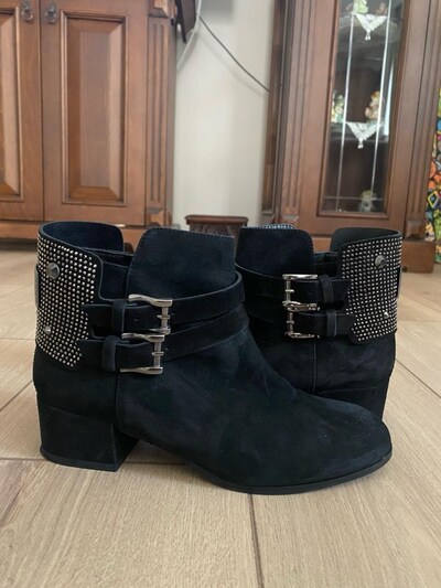 Hotiç Siyah Bot sıfır 37 numara