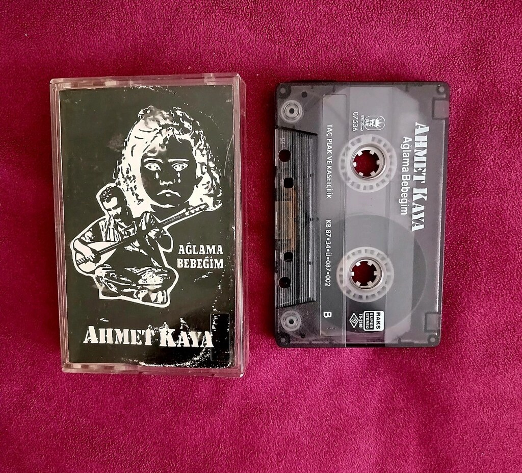 AHMET KAYA"AĞLAMA BEBEĞİM" - 2