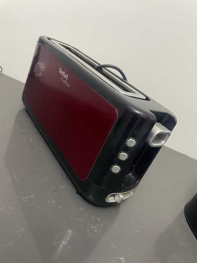 Tefal Kırmızı Ekmek Kızartma Makinesi - 2