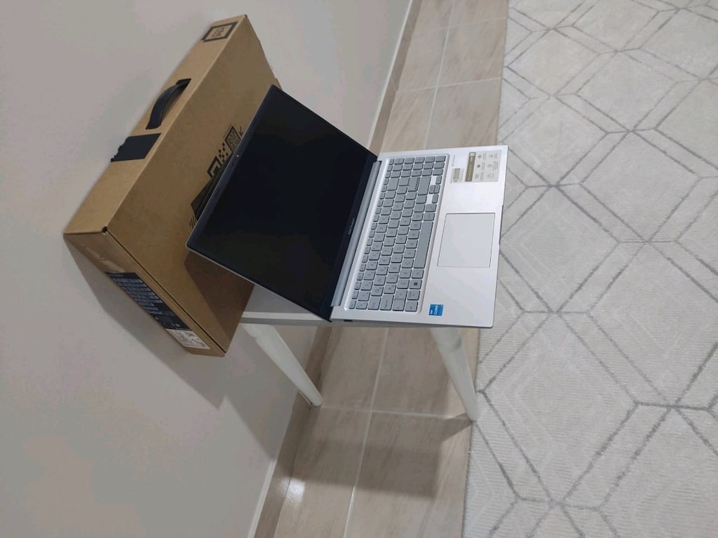 Asus VivaBook i3 13.Nesil Sıfır Gibi 8Ay+1yıl Garanti 8Ram 512ssd - 4