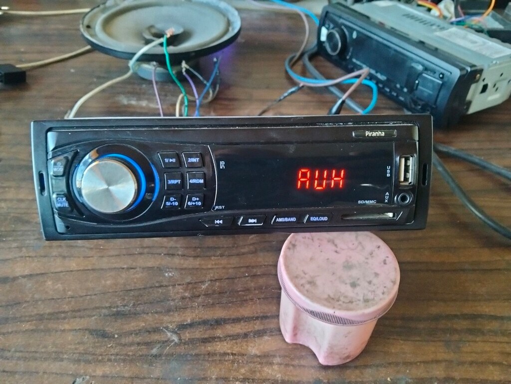 USB girişli amfi çıkışlı 2.el sorunsuz çalsan oto teyip bağlantı dahil - 3