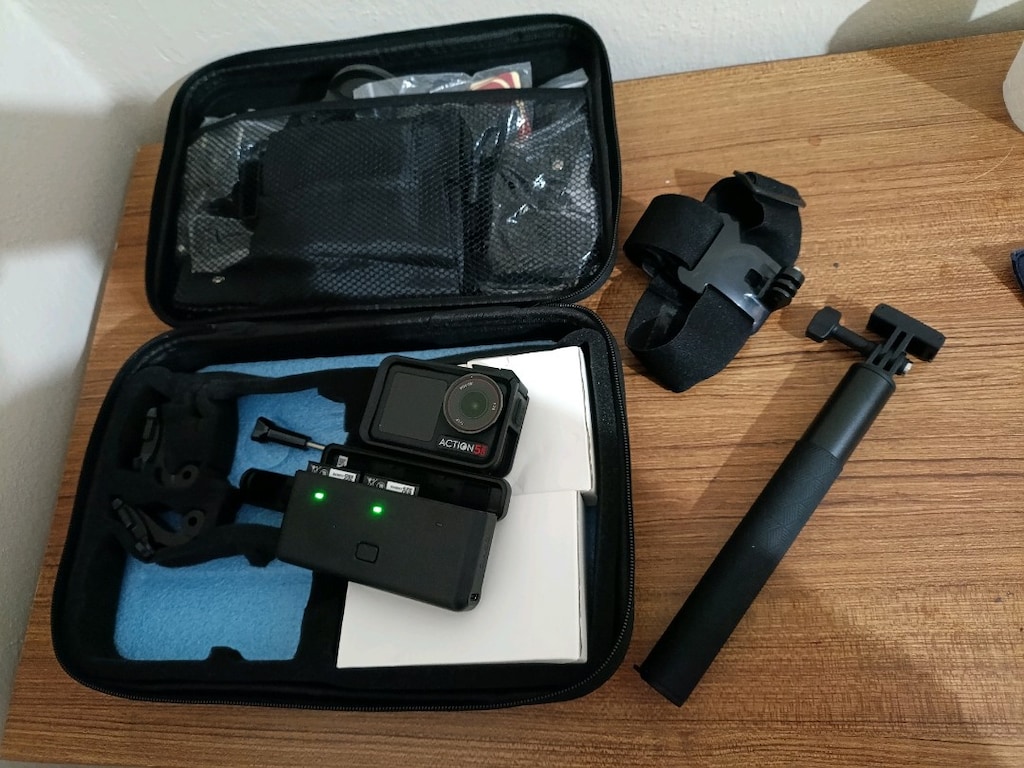 DJI Osmo Action 5 Pro Adventure Combo - 3
