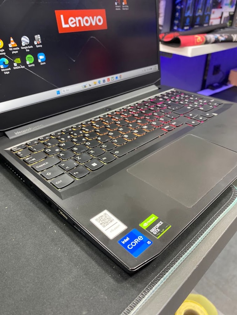 LENOVO İDEAPAD GAMİNG ÇANTA VE KABLOSUZ MOUSE HEDİYE - 3