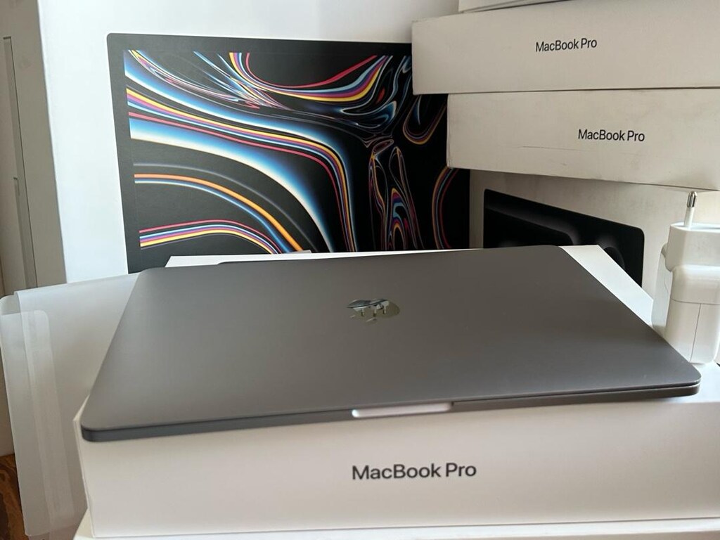 pil sağlığı çok iyi devir sayısı çok düşük macbook pro M2 çipli 13” - 17