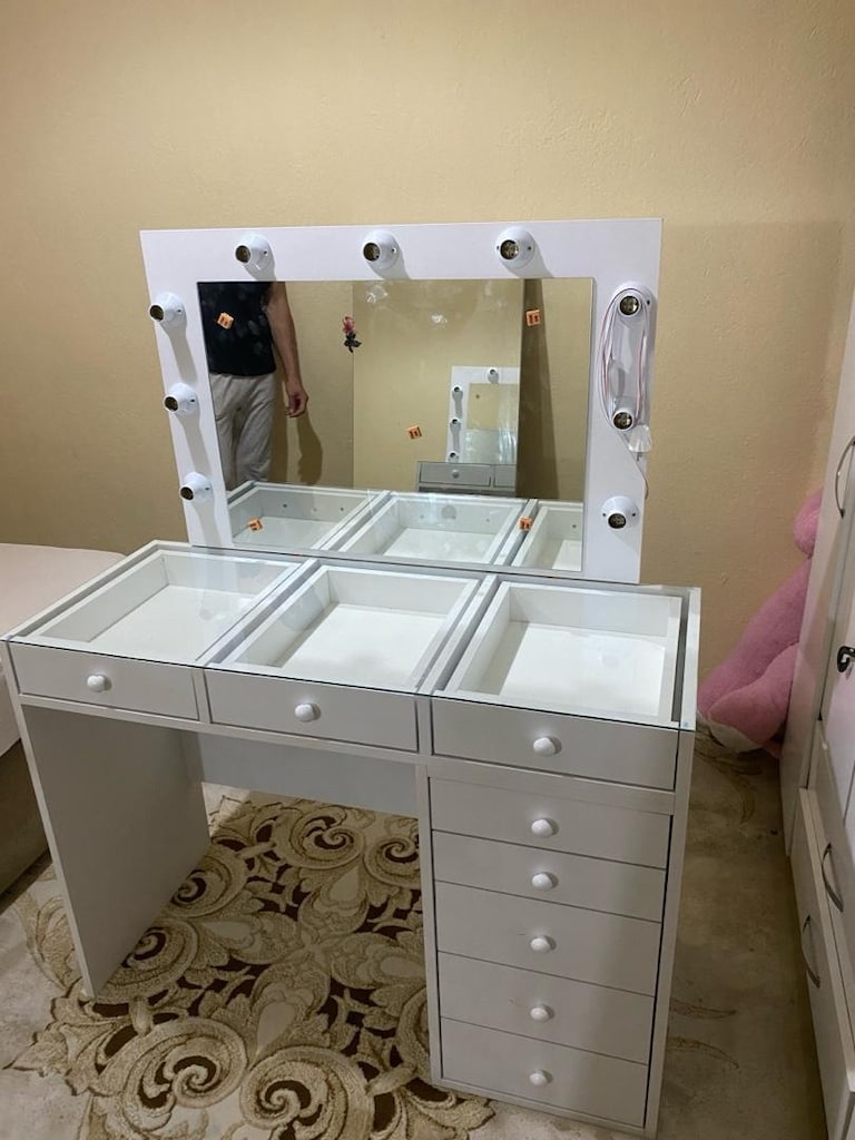 SIFIR / Şık ve Kullanışlı Makyaj Masası - İzmir İçi Teslim - 5