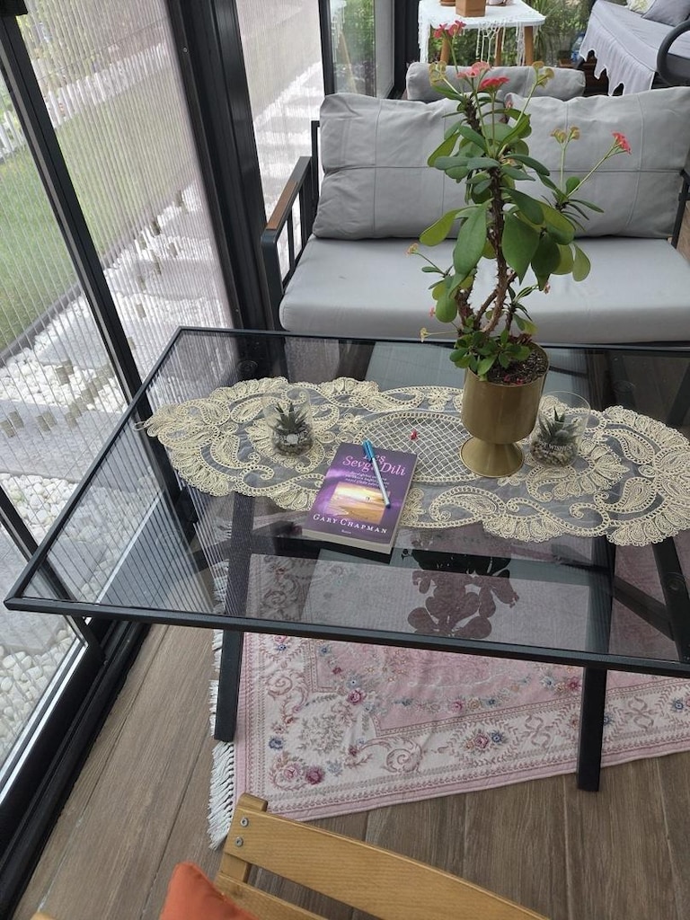 Bahçe oturma grubu ve 3 kişilik salıncak - 10