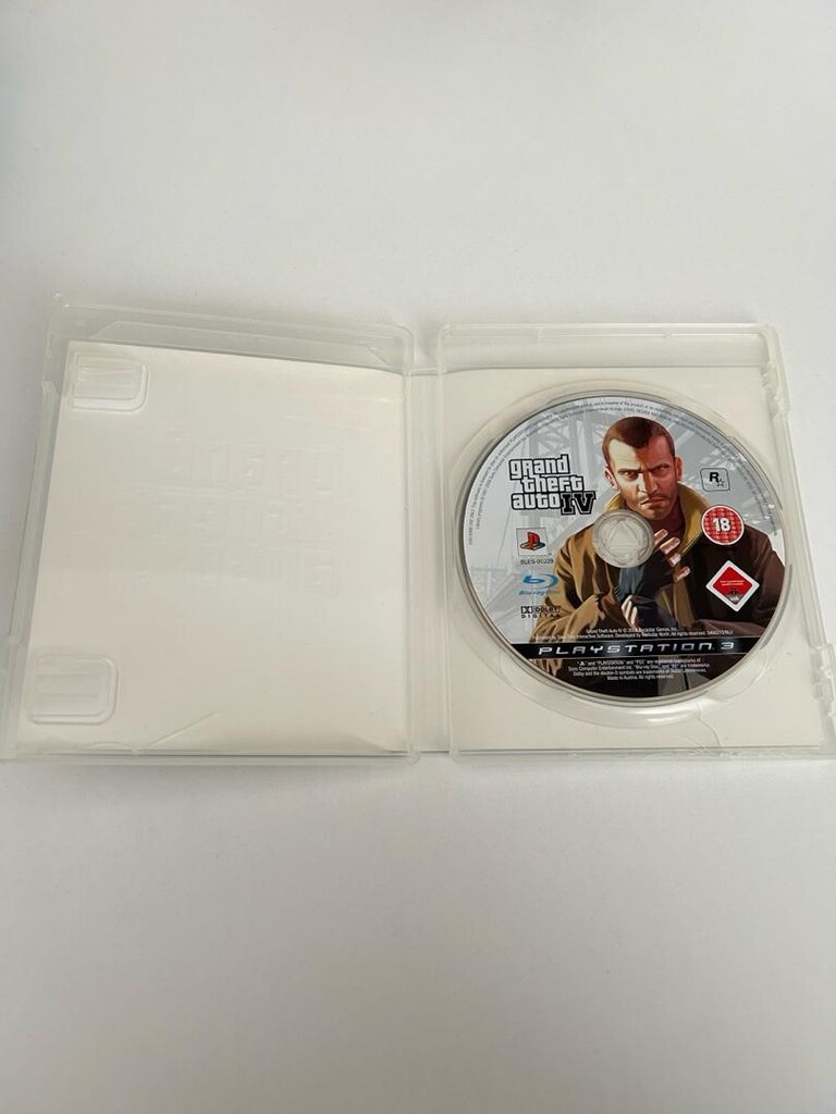 Grand Theft Auto 4 - 3