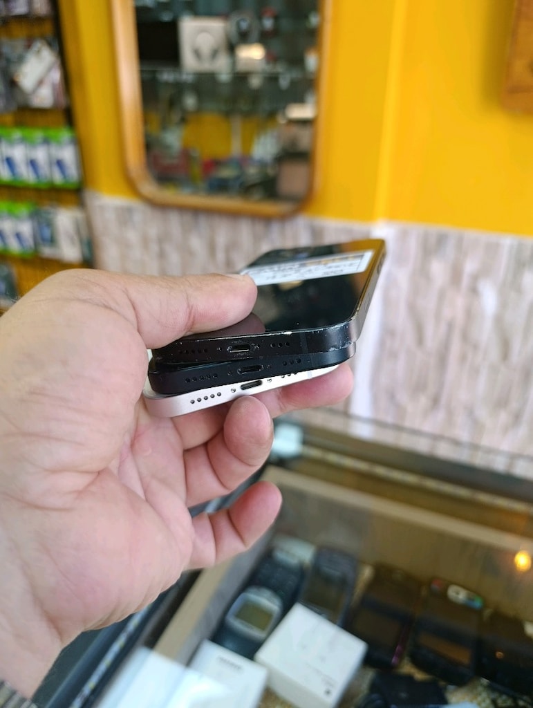 iPhone 13 YD - 2