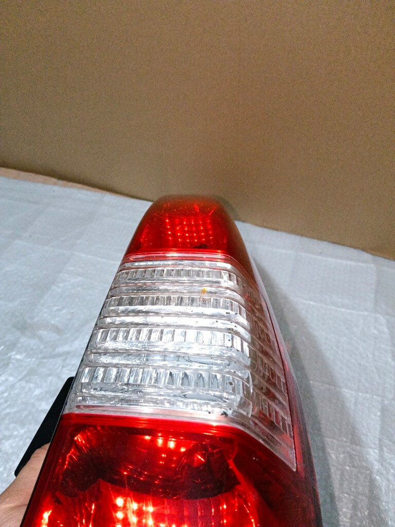 Honda crv 2005 2006 sağ arka stop orjinal sökme çok ufak bi çatlağı va - 14
