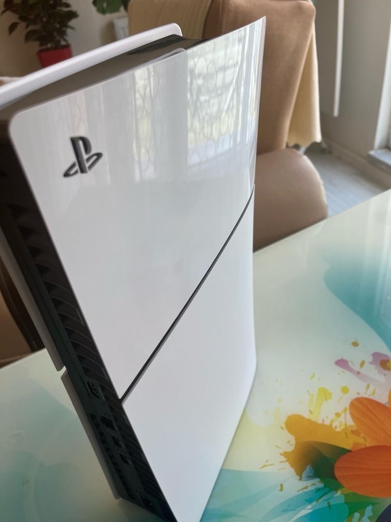PS5 Slim Digital 1TB | 2 Orijinal Kol | Sony Şarj İstasyonu | Faturalı - 3