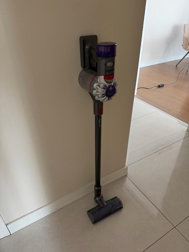 Dyson V8 Süpürge - 3