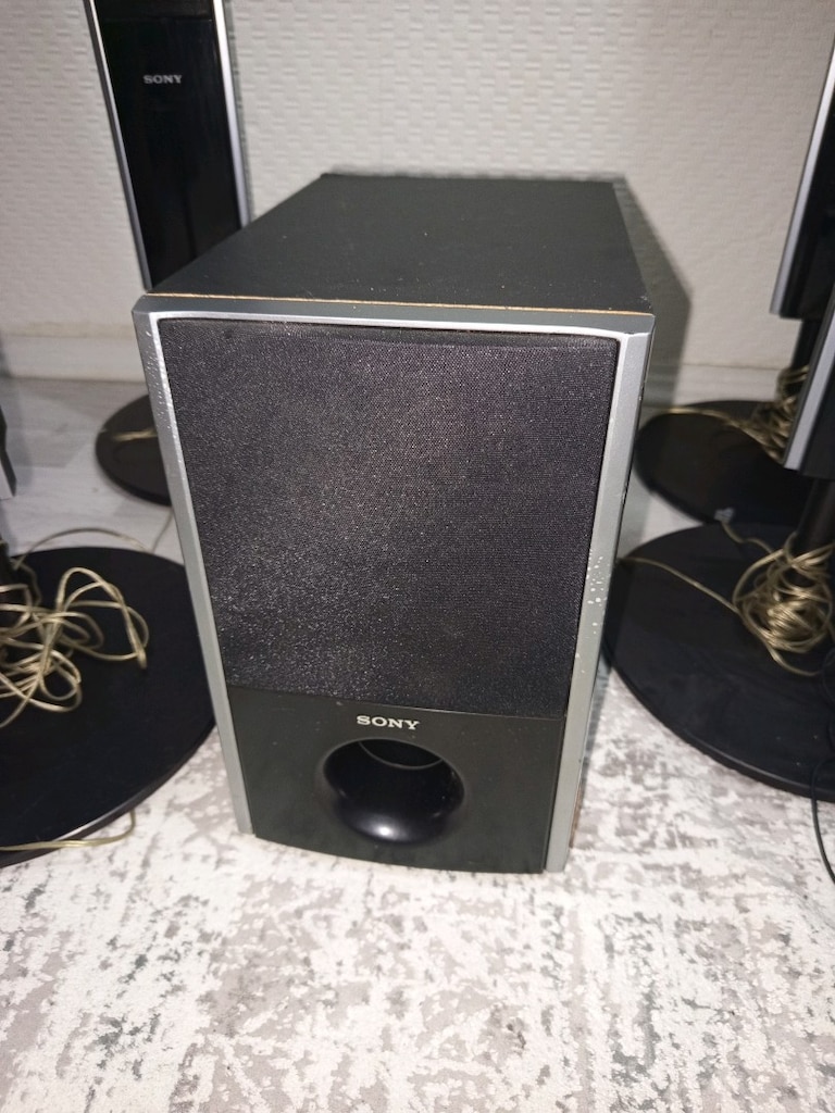 SONY KULE HOPARLÖRLER VE SUBWOFER - 2