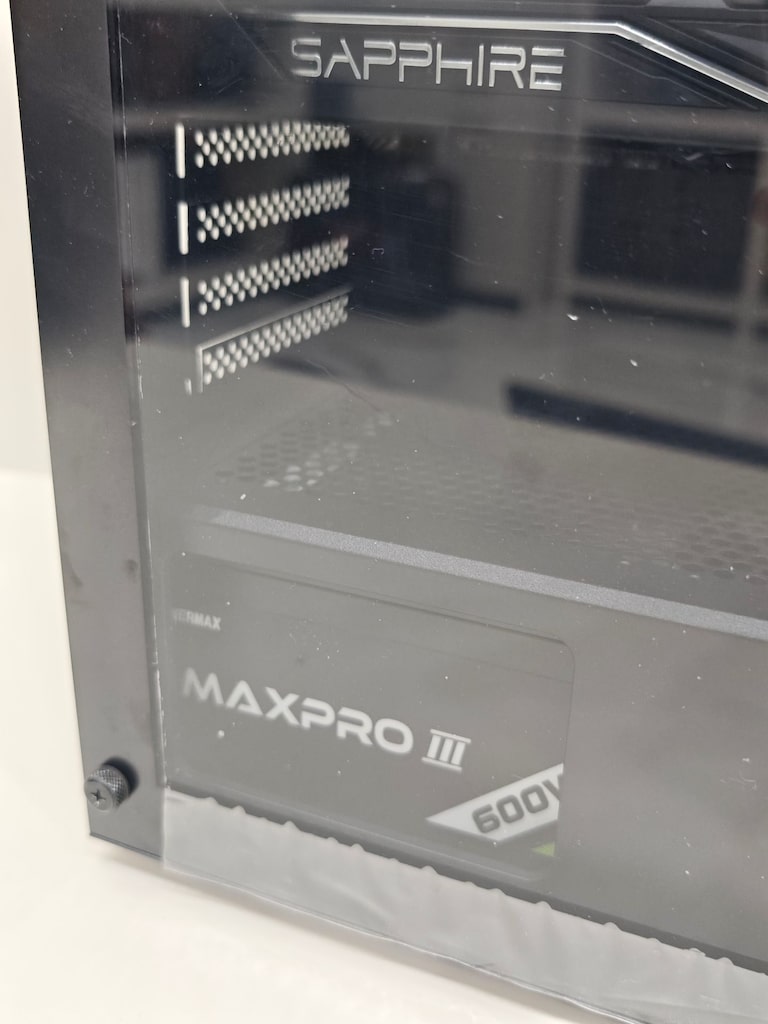 AMD Ryzen 5 5600 RX 580 8 GB 16 GB RAM 500 GB SSD - 4