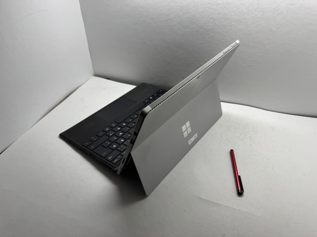 SURFACE İ5 6. NESİL 8 GB RAM 256 NVME DOKUNMATİK + KALEM - 4