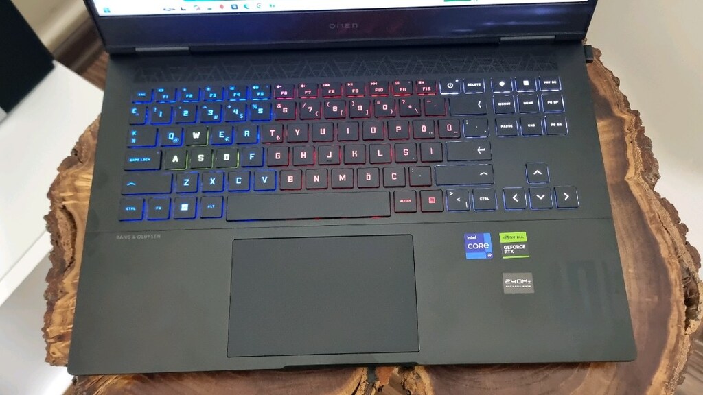 Hp Omen i9-13900HX RTX 4070(8GB) 140W 32 GB RAM 1 TB SSD 2K EKRAN - 10