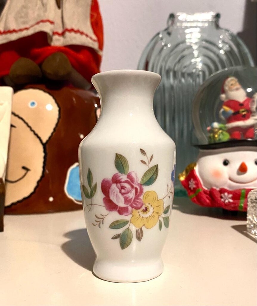 Vintage El Yapımı Mini Porselen Vazo - 12