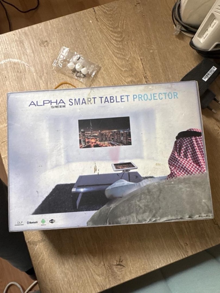 PROJEKTÖRLÜ TABLET