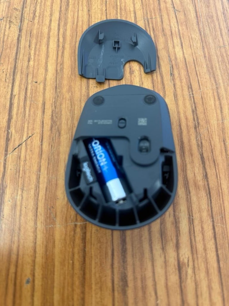 Satılık Logitech kablosuz mouse - 3