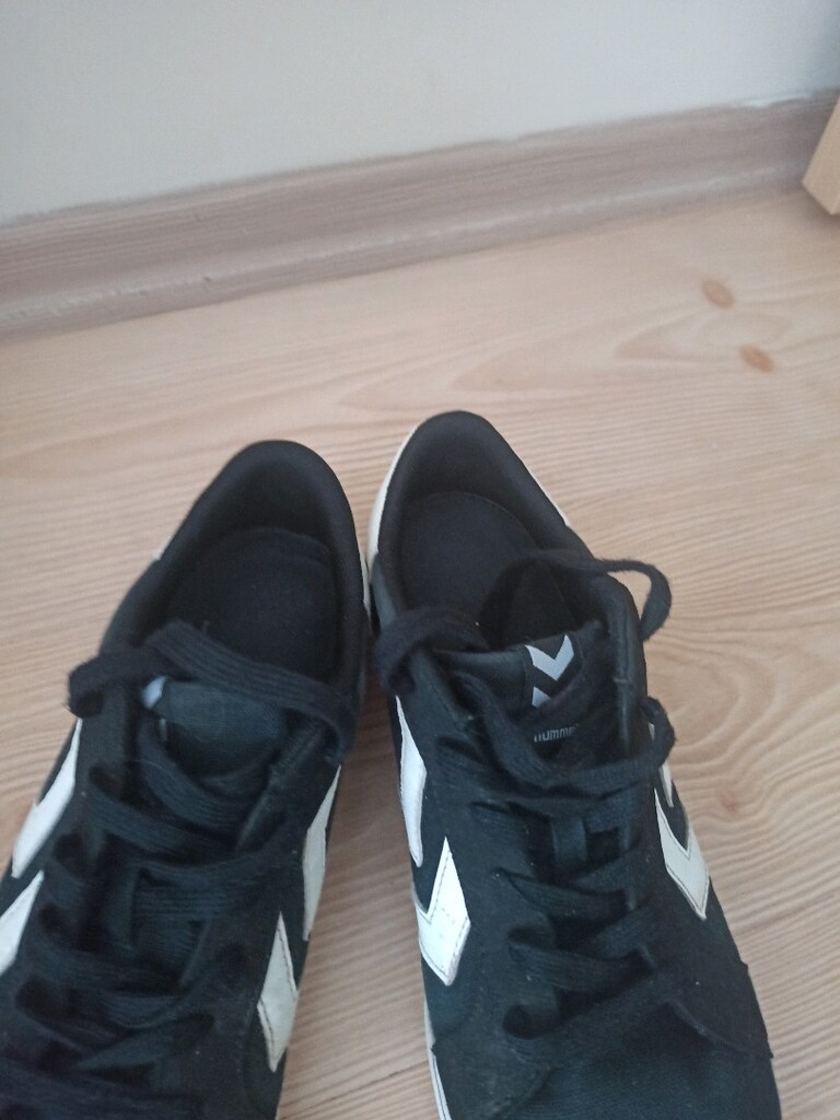 puma ve Hummel spor ayakkabı - 2