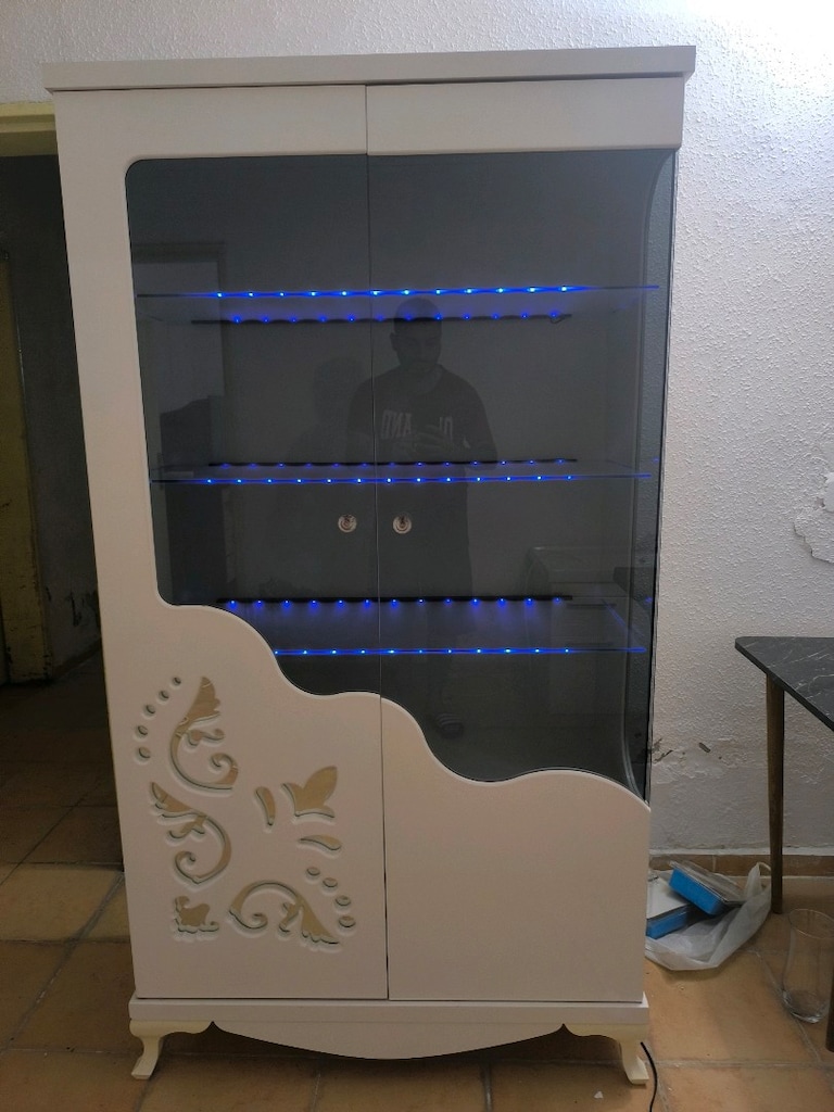LED Aydınlatmalı Gümüşlük / Cam Vitrin - Temiz - 2