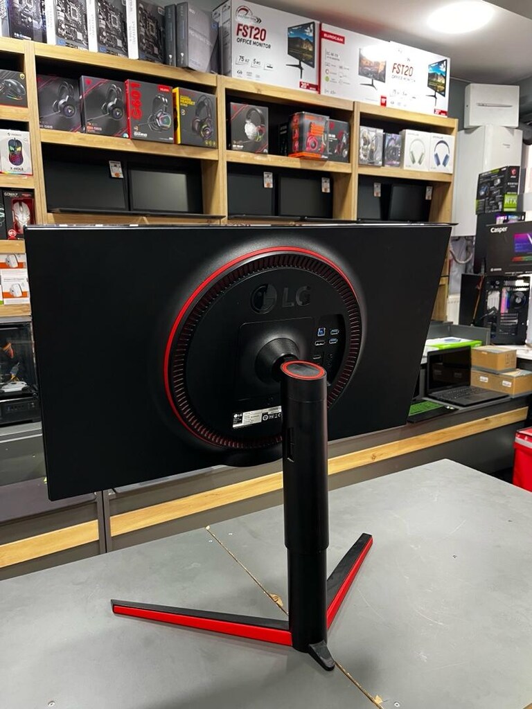 240 HZ MONİTÖRLÜ AKVARYUM KASALI GAMİNG MASA ÜSTÜ SİSTEMM - 12