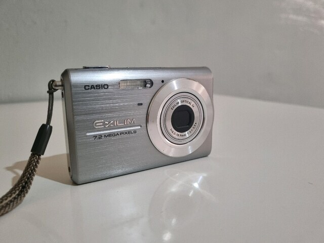 CASİO EXİLİM EX-Z75